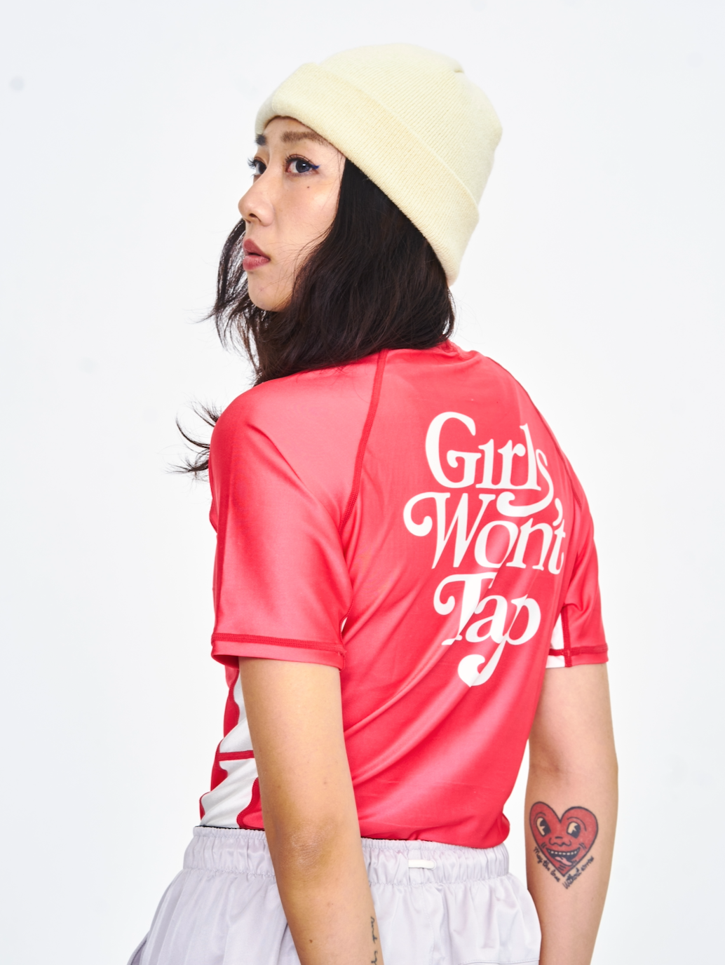 #GirlsWontTap SHORT SLEEVE RASH GUARD Red