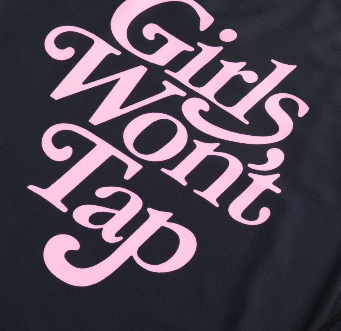 #GirlsWontTap SHORT SLEEVE RASH GUARD Black/Pink